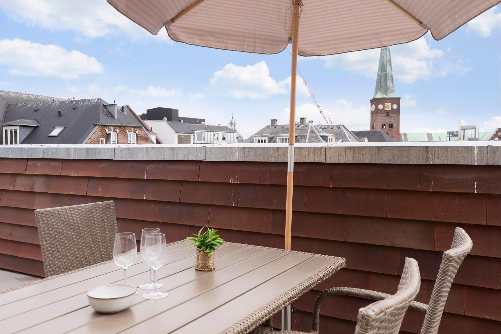Grand Penthouse Suite With Private Rooftop Terrace Århus Zewnętrze zdjęcie